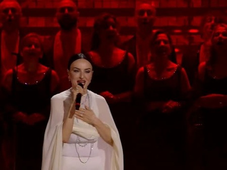 Arisa con Coro del Teatro Regio di Parma