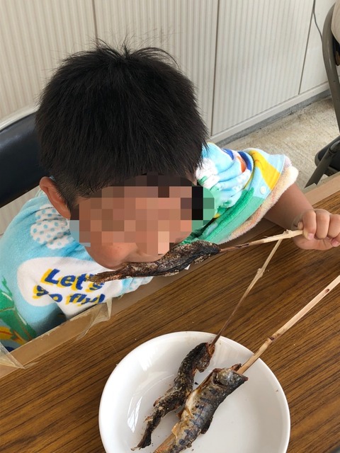 モザイク　食べてる