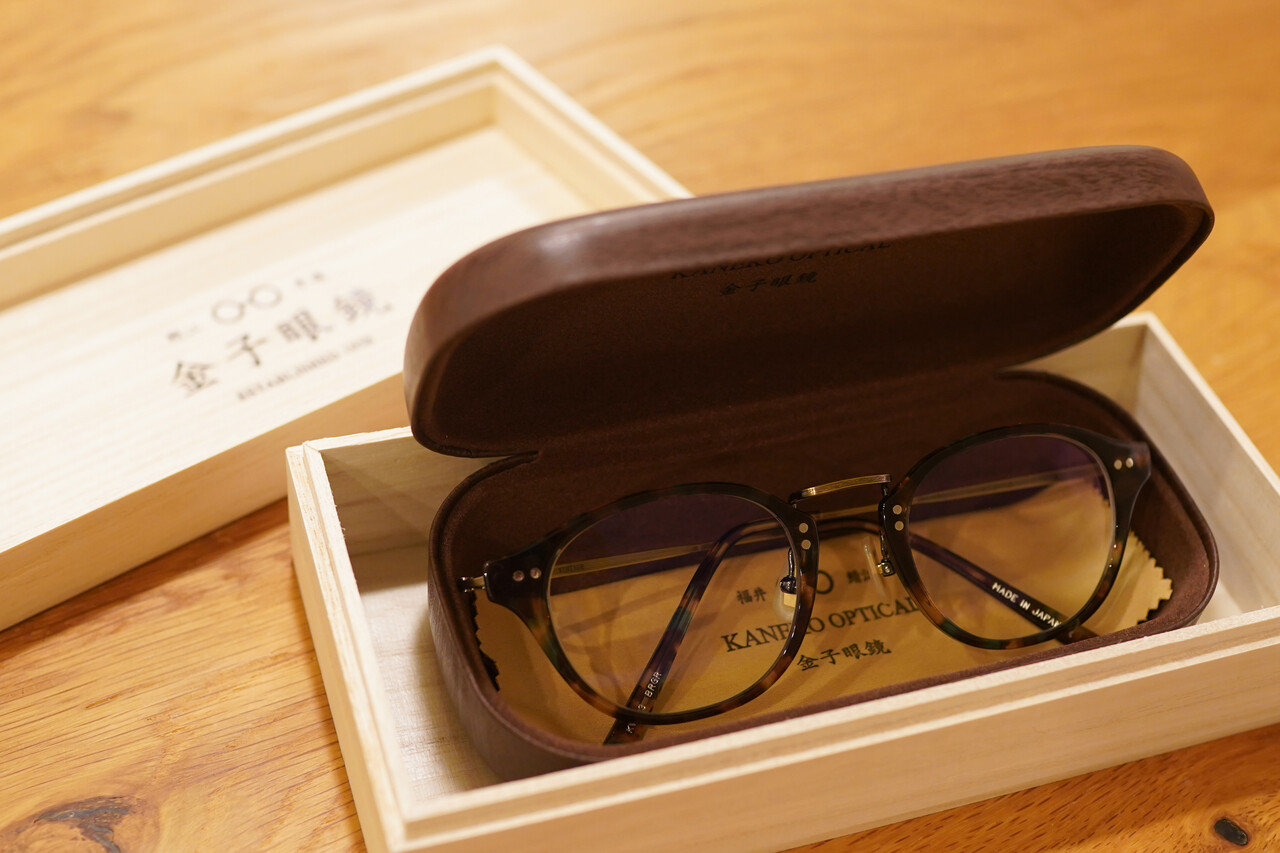 意匠性の高い『金子眼鏡』でクリップオンサングラスを購入。 : 空