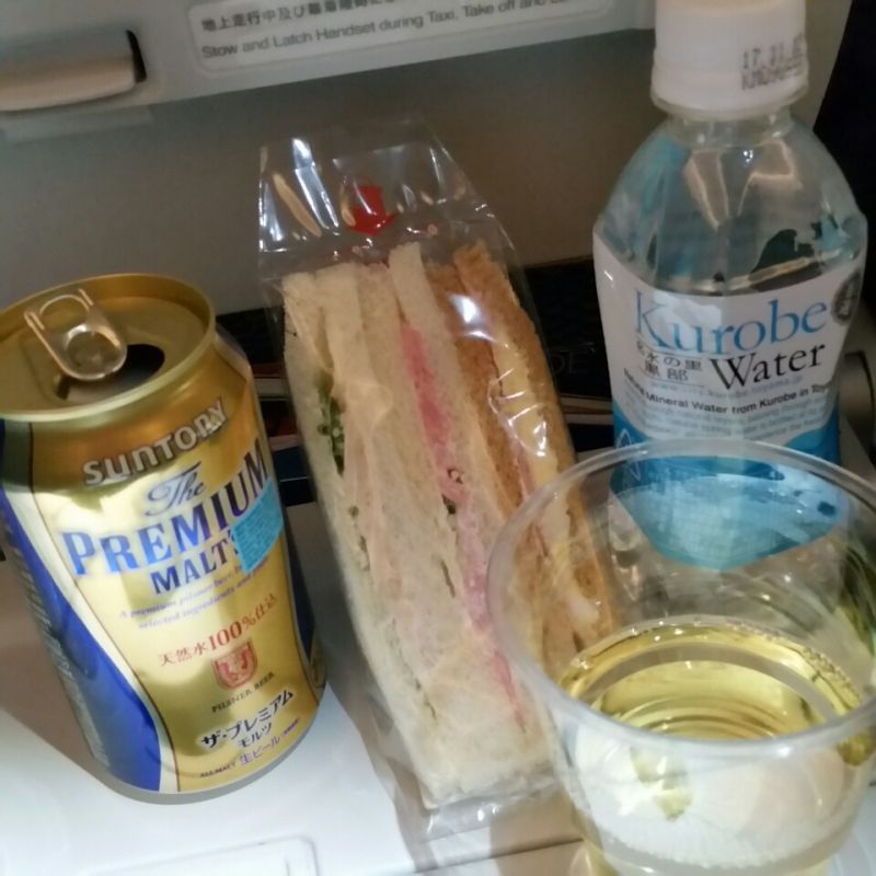 Ana羽田 シドニー機内食のご紹介 いちこ見聞録 Ana羽田 シドニー機内食のご紹介 いちこ見聞録