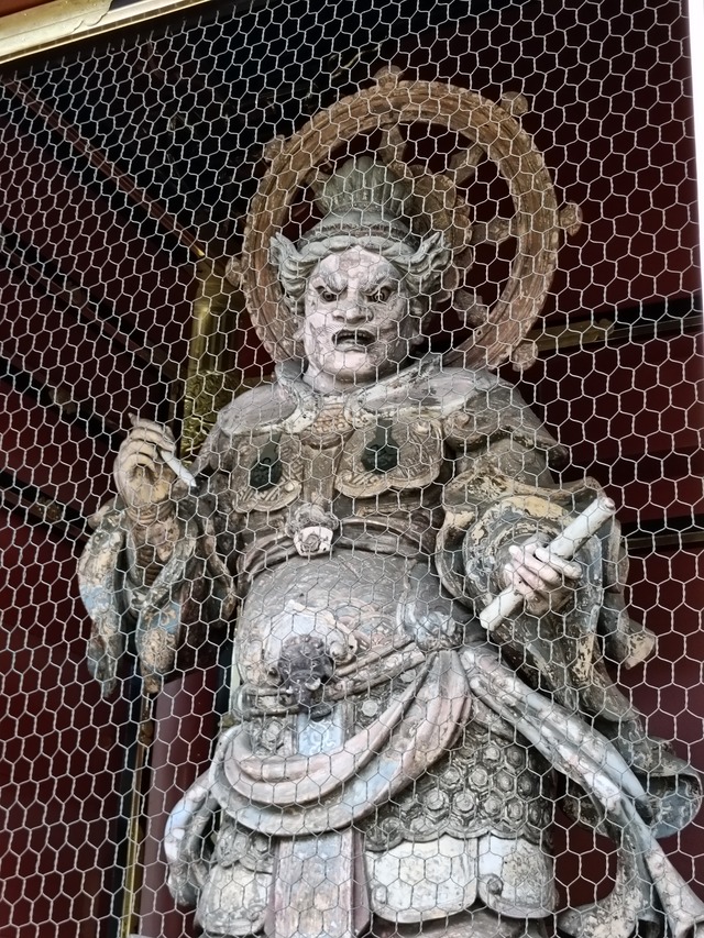 04