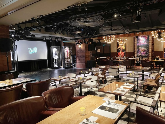 s1227_2022_cafe_005