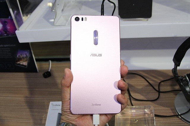 s-asus10