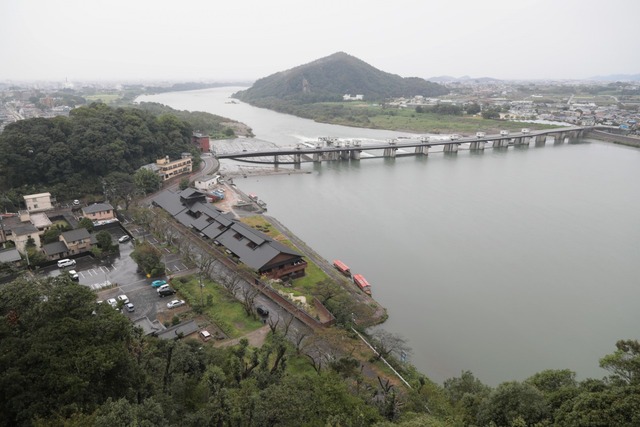 天守最上階からの木曽川