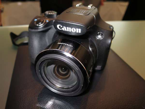 世界最高クラスの高倍率モデル「PowerShot SX60 HS」