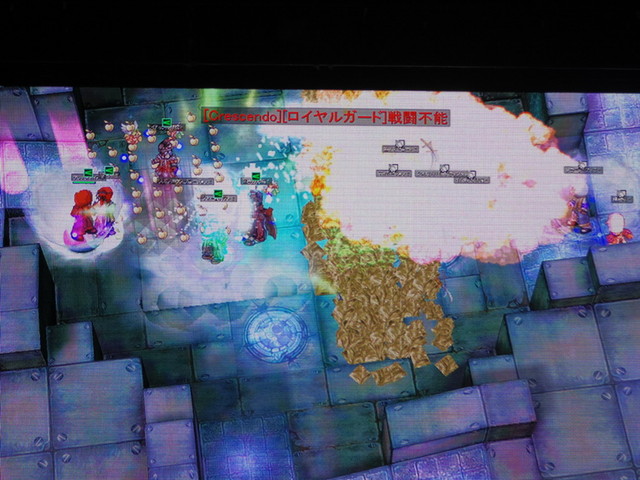 といっても、筆者には状態異常もダメージも、そもそもどんなスキルが使われているのかすら分からない次元の戦い。