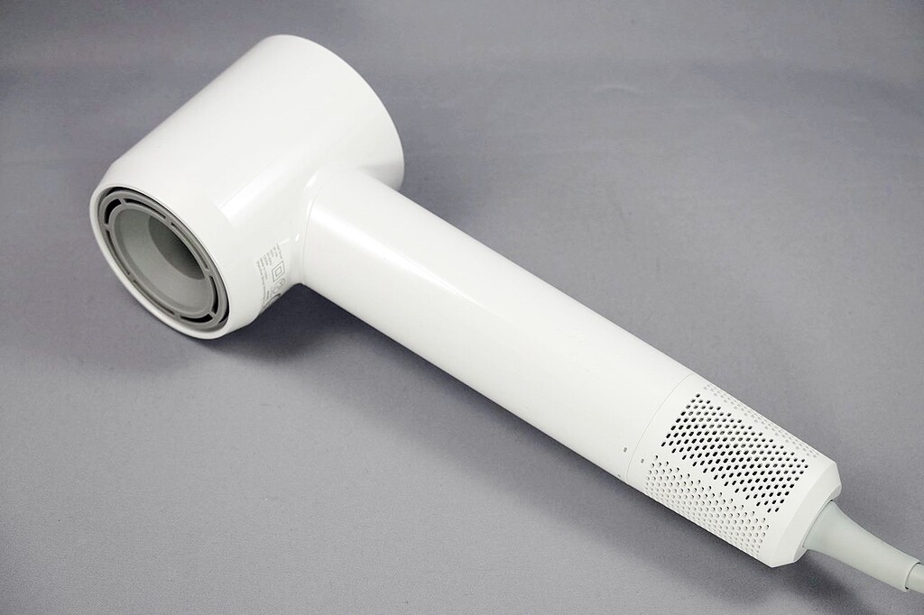 柔らかく、ふんわりとした髪に仕上げられる！速乾ヘアドライヤー