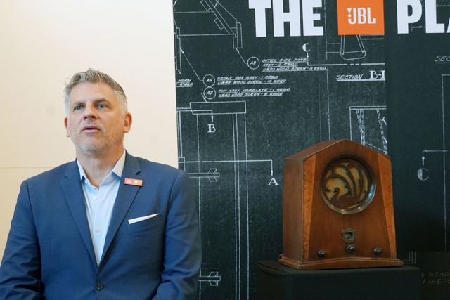 JBL070