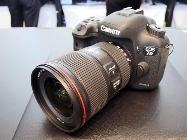 APS-C フラッグシップ機「EOS 7D Mark II」