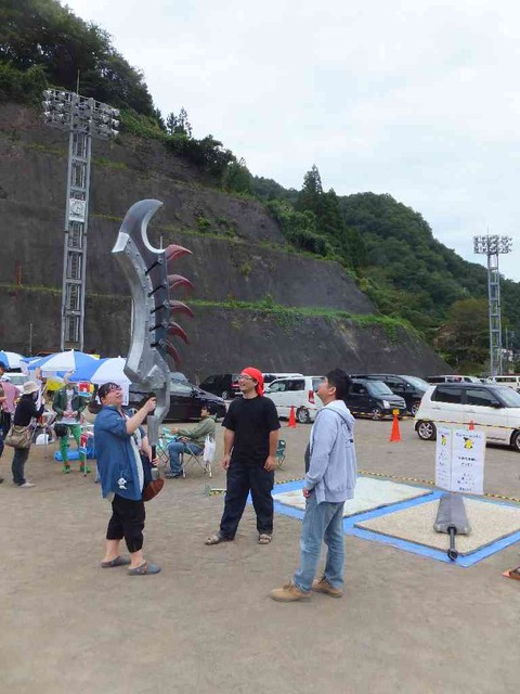 とにかく”凄い”の一言。実際に持たせてもらったがズシリと重かった。