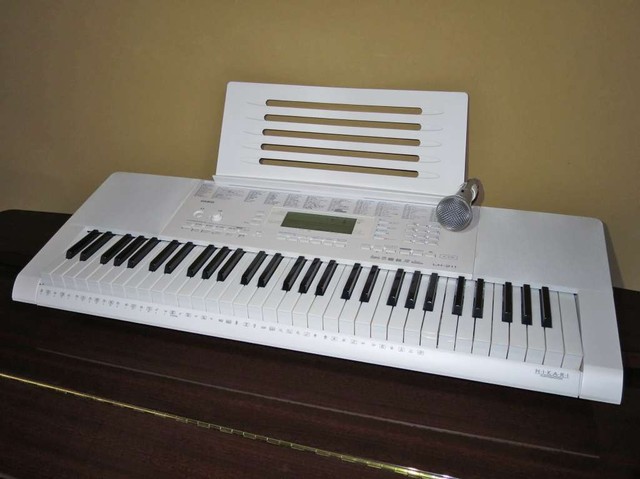 CASIO 光ナビゲーションキーボード「LK-211」