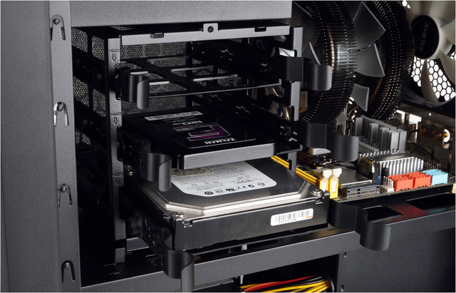 ZALMANよりハイスペックマシンを組めるmini-ITX専用ケース「ZM-M1