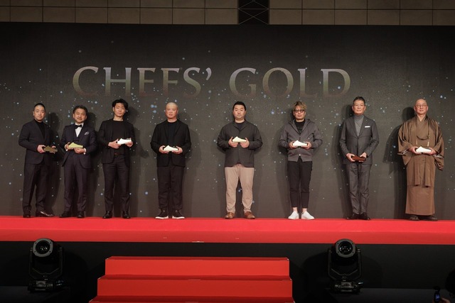 ⑬Chefs’ GOLD記念撮影