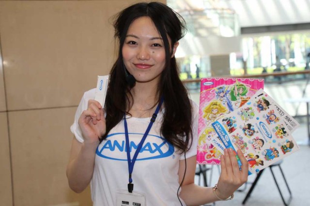プレゼントされるオリジナルグッズの数々。