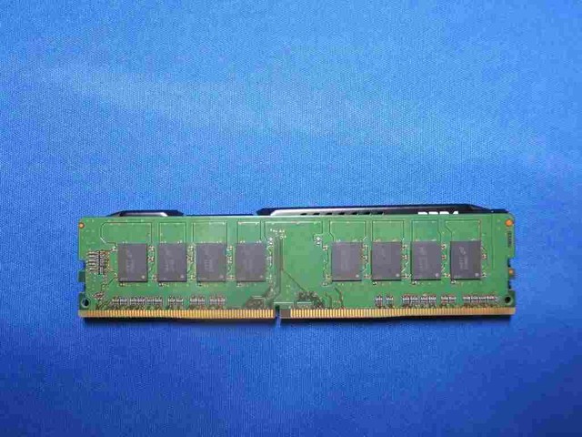 高さも、一般的なDDR4とほぼ変わらない。