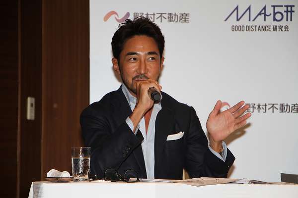 ファッションディレクター 干場義雅氏