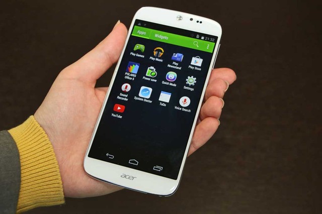 Acer製スマートフォン「Liquid Jade」。