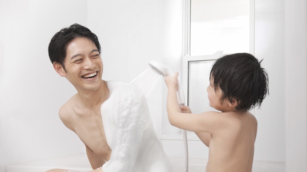 自宅で贅沢な時間を過ごせる！泡シャワー「KINUAMI U（絹浴み
