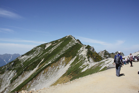 41唐松岳頂上山荘から唐松岳