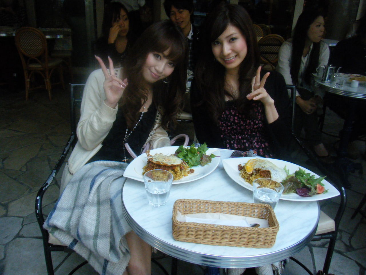 山下美咲ちゃんとランチデートからの大久保舞子ちゃん Saki Blog 山下美咲ちゃんとランチデートからの大久保舞子ちゃん Saki Blog
