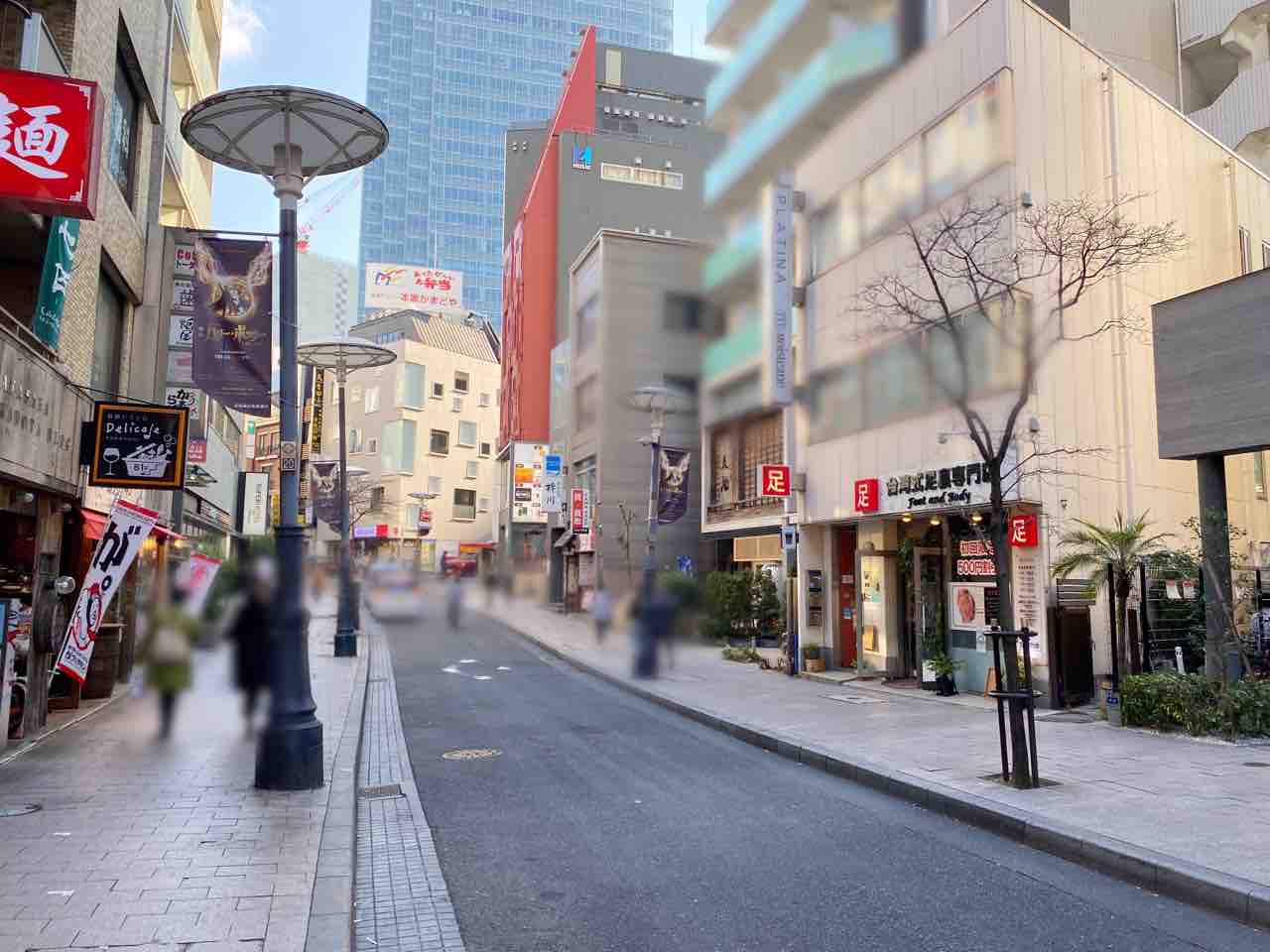 赤坂に『日本橋讃岐うどん ほし野 赤坂一ツ木通り店』なるうどん屋さんがオープンするらしい。元『赤坂邸』だったところ。 みなとく通信 東京都港区の地域情報サイト