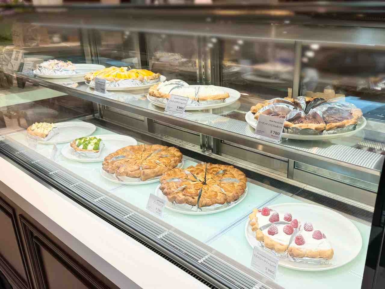 北青山にオープンした『Pie Bird（パイバード）』で『アップルパイ』『ピーカンナッツとラムのパイ』『栗と金木犀のパイ』食べてみた