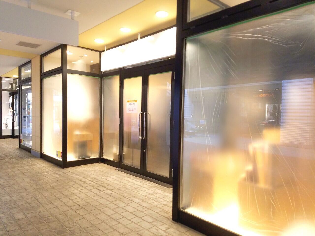 美浜区ひび野 三井アウトレットパーク幕張 にアパレルショップ Armani アルマーニ がオープンするらしい 元 Charee Braver だったところ ちば通信 千葉県千葉市の地域情報サイト