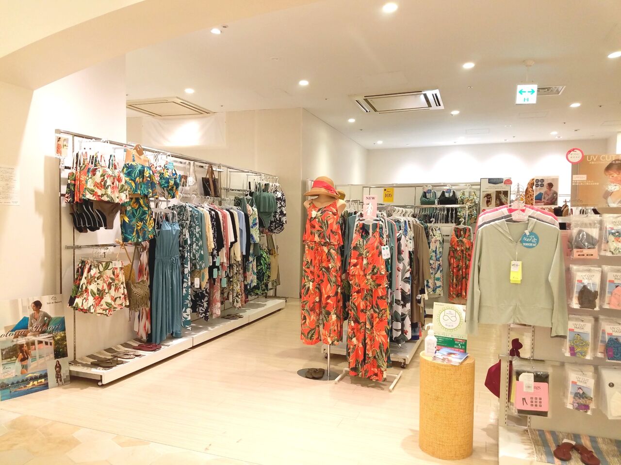 中央区新町 そごう千葉 ジュンヌ館 に サンアイリゾート 2nd 水着リゾートセンター San Ai Resort なる水着屋さんが期間限定オープンしてる 7月2日 8月31日 ちば通信 千葉県千葉市の地域情報サイト 中央区新町 そごう千葉 ジュンヌ館 に サンアイリゾート 2nd 水着リゾートセンター San Ai Resort なる水着屋さんが期間限定オープンしてる 7月2日 8月31日 ちば通信 千葉県千葉市の地域情報サイト