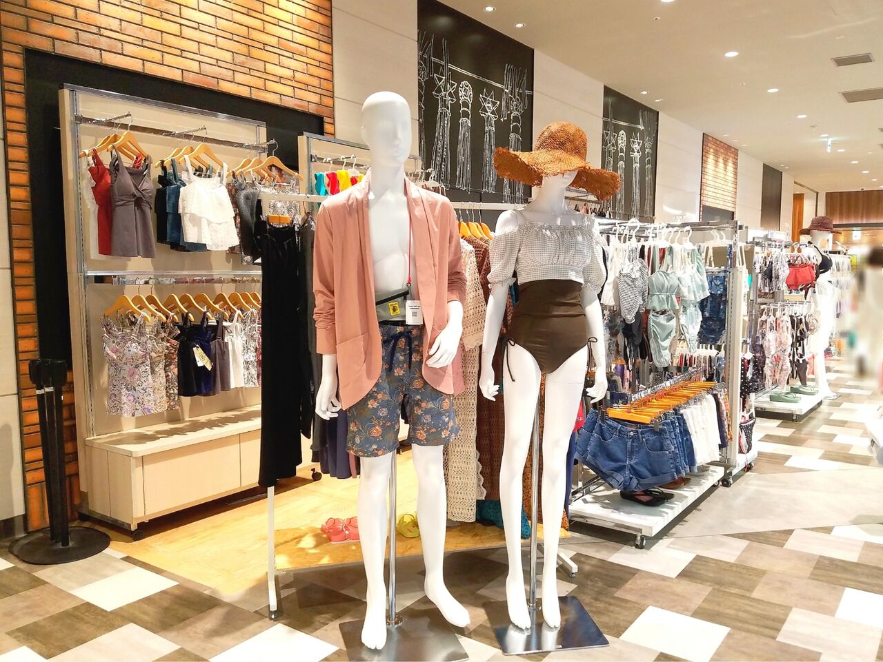 中央区新千葉 ペリエ千葉 に Peak Pine ピークアンドパイン なる水着屋さんが期間限定オープンしてる 7月日 9月5日 ちば通信 千葉県千葉市の地域情報サイト 中央区新千葉 ペリエ千葉 に Peak Pine ピークアンドパイン なる水着屋さんが期間限定オープンしてる 7月日 9月5日 ちば通信 千葉県千葉市の地域情報サイト