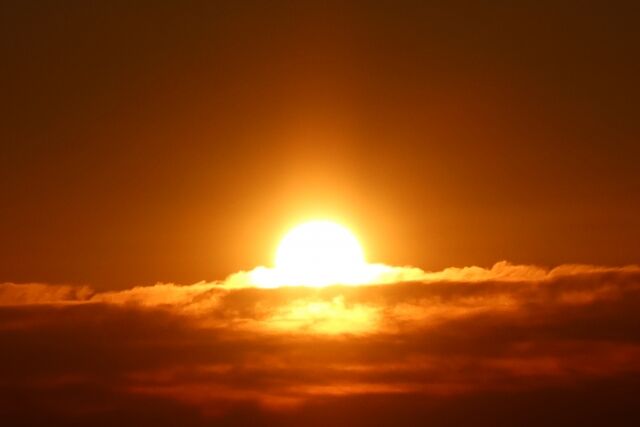 令和6年最初の日の出は今年もココ！『千葉ポートタワー』で『令和6年