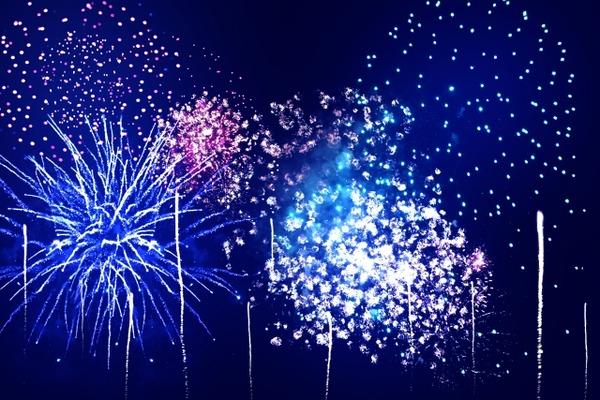 B'z』の名曲と日本花火がコラボ！『幕張の浜』で『SUGOI花火 B'z