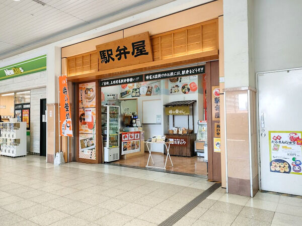 c9b98969-s