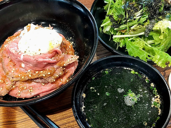 イオンモール高崎 の Food Forest 内にオープンした ローストビーフ丼やまと で ローストビーフ丼 と スープサラダセット 食べてみた たかさき通信 群馬県高崎市の地域情報サイト イオンモール高崎 の Food Forest 内にオープンした ローストビーフ丼やまと で ローストビーフ丼 と スープサラダセット 食べてみた たかさき通信 群馬県高崎市の地域情報サイト