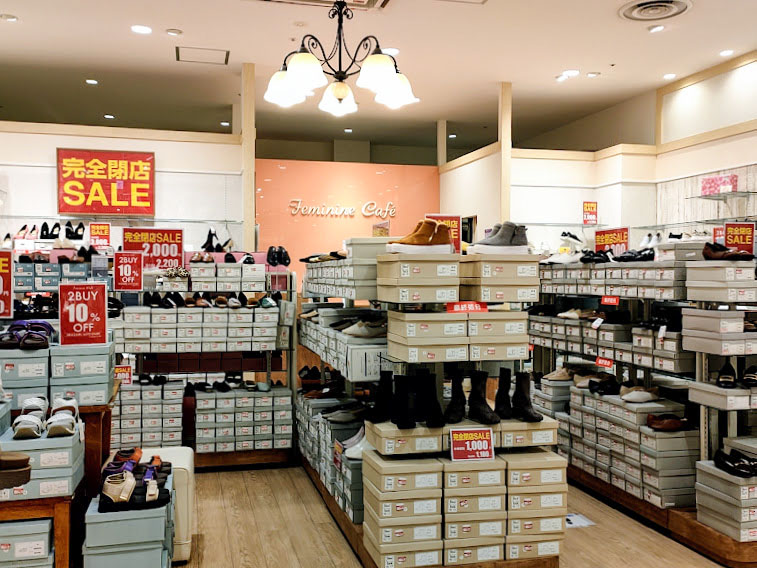 高崎オーパ でまたも閉店ラッシュ Archives アルシーヴ スマホの窓口 が閉店してる Feminine Cafe フェミニンカフェ も 閉店するらしい たかさき通信 群馬県高崎市の地域情報サイト