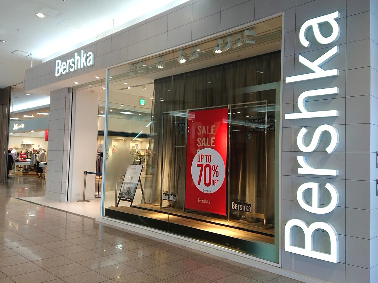 Fkd宇都宮インターパーク店 1階にある人気ブランド Bershka ベルシュカ が閉店するらしい うつのみや通信 栃木県宇都宮 市の地域情報サイト Fkd宇都宮インターパーク店 1階にある人気ブランド Bershka ベルシュカ が閉店するらしい うつのみや通信 栃木県宇都宮 市の地域情報サイト
