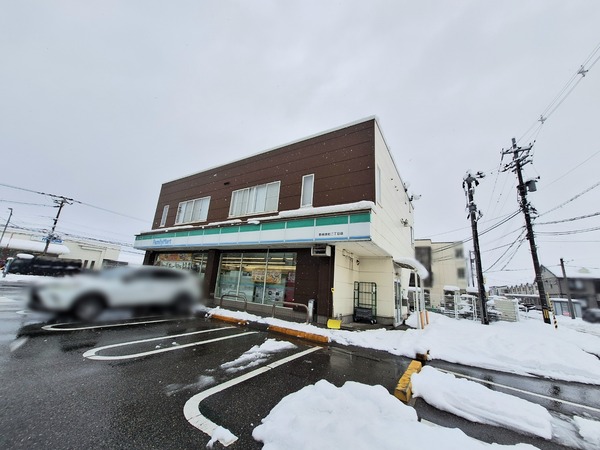 ファミリーマート 新根塚町二丁目店2