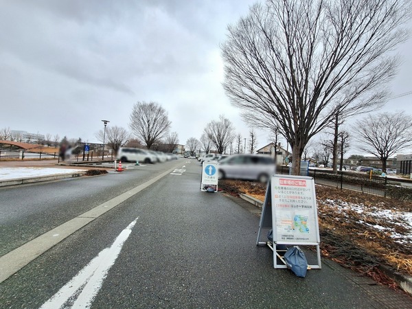富岩運河環水公園平面駐車場3