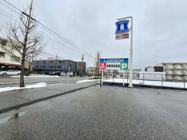 ローソン富山西公文名店3