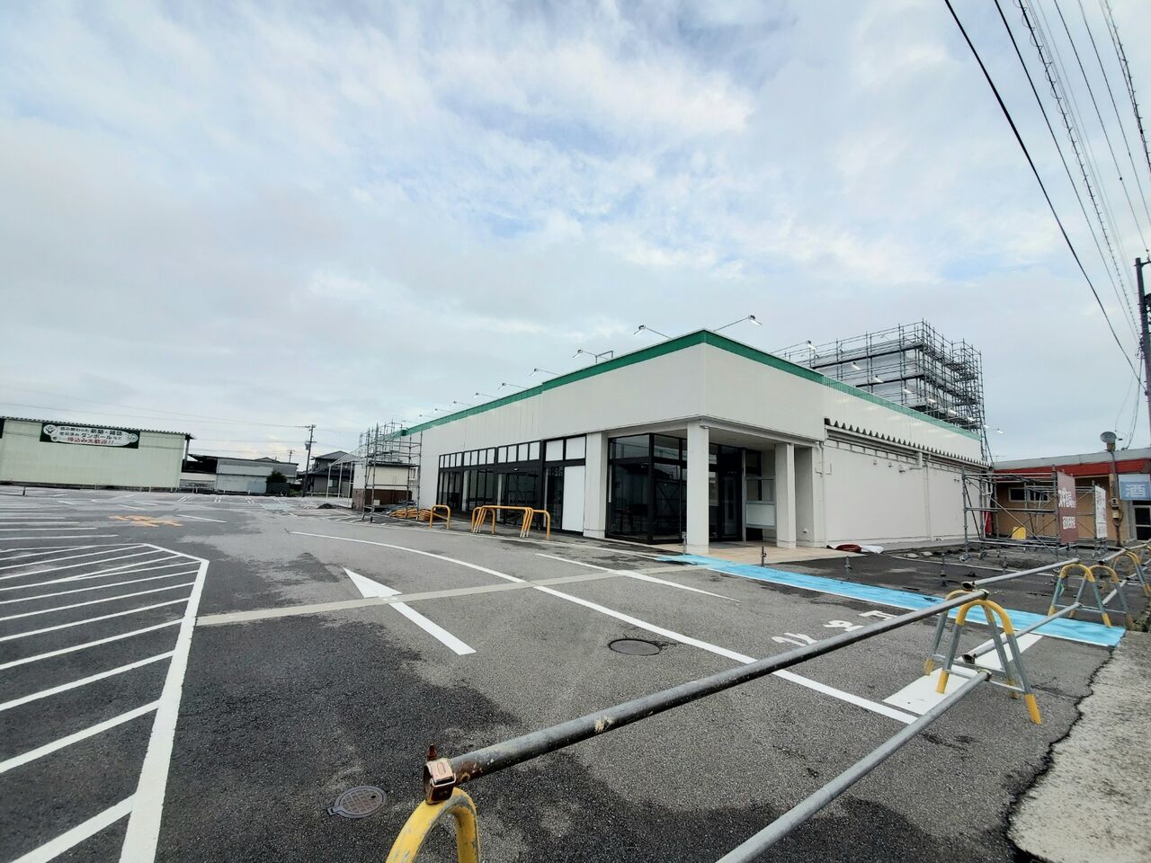 上赤江町にドラッグストア『スギ薬局 赤江店』がオープンするらしい。元『オレンジマート 上赤江店』があったところ。 富山デイズ 富山県富山市の地域情報サイト