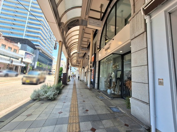 巻き爪補正店3