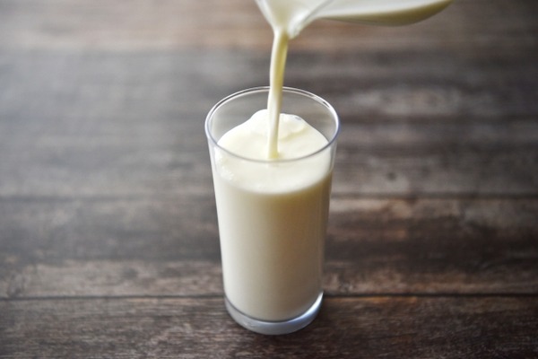 牛乳無料配布1