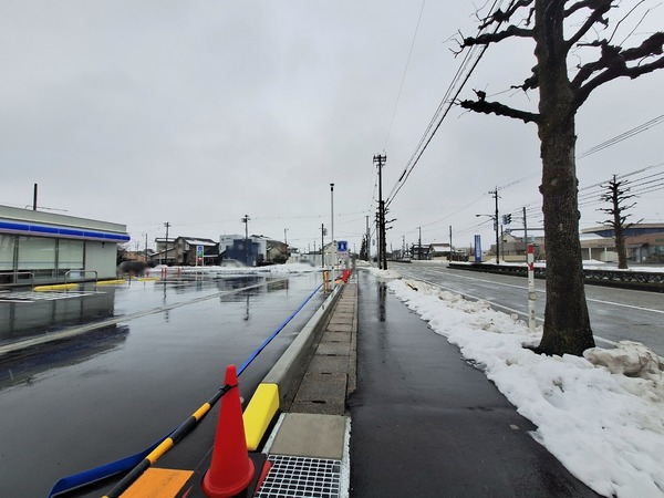 ローソン富山堀店4