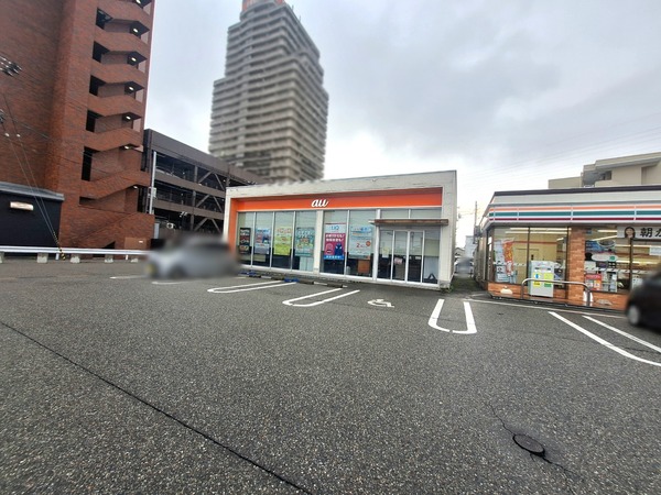 auショップ 窪新町4