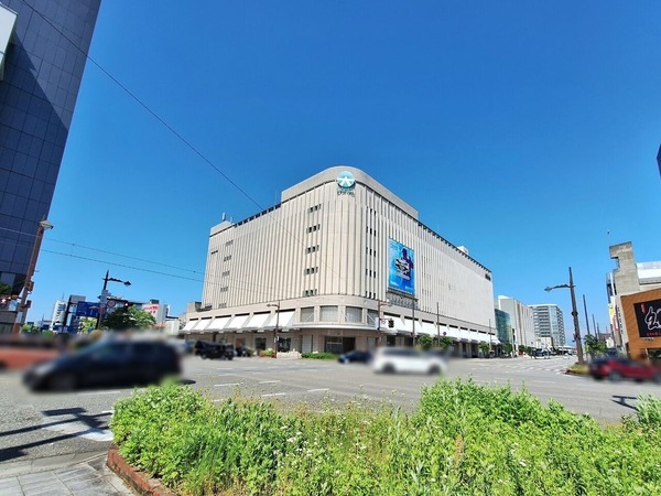 富山大和7月地階