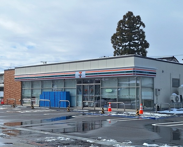 セブンイレブン 富山清水元町店1
