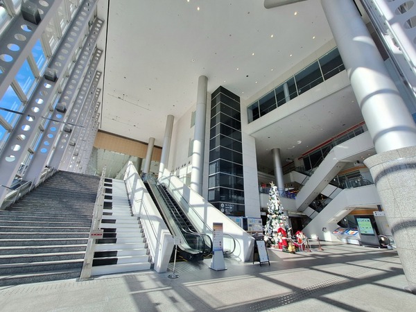 オーバード・ホール 大ホール 長期休館4