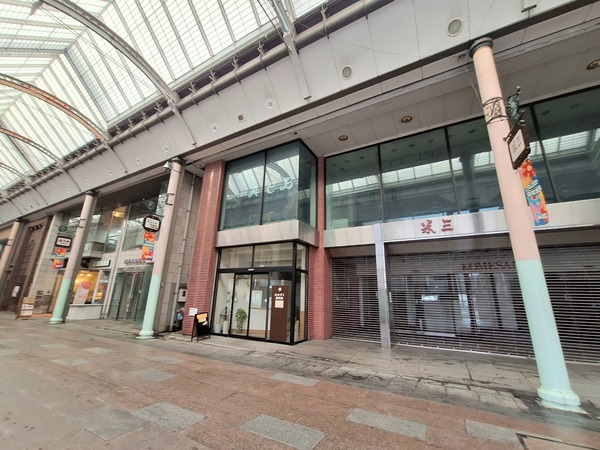 カラオケ喫茶 ACB5