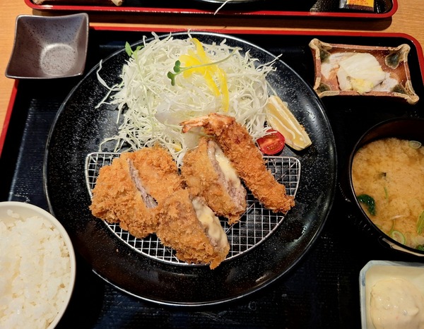 とんかつらんたん食レポ1