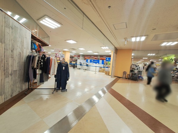iCracked Store 富山アピア4