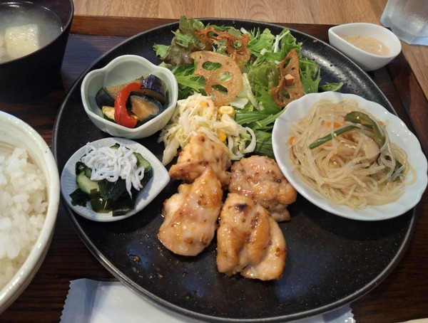 彩食みくに食レポ13